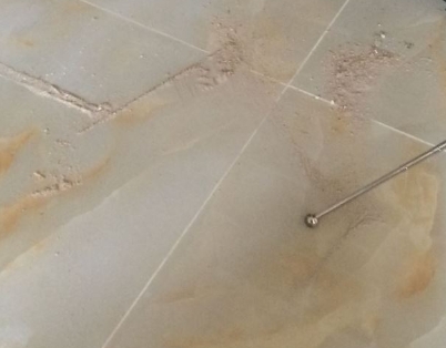 瑞安瓷砖空鼓维修公司分享粘合剂选择不当在瓷砖铺贴过程中可能导致以下问题